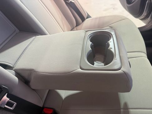 Used 2017 Hyundai Sonata SE w/ Cargo Package image 24