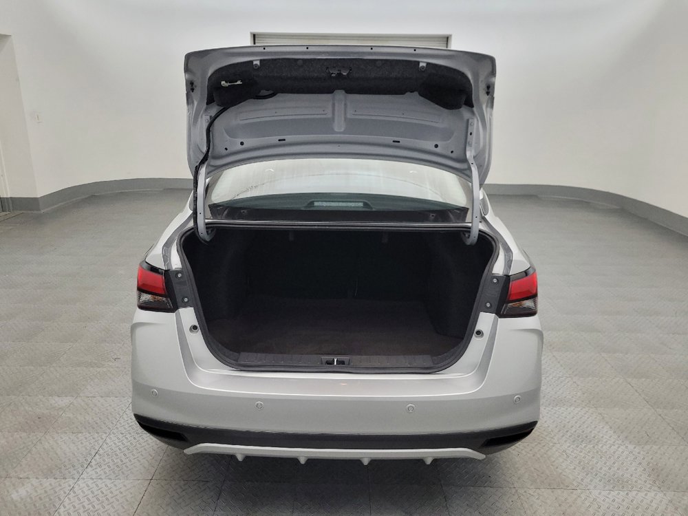 Used 2025 Nissan Versa SV w/ Trunk Package FWD image 29