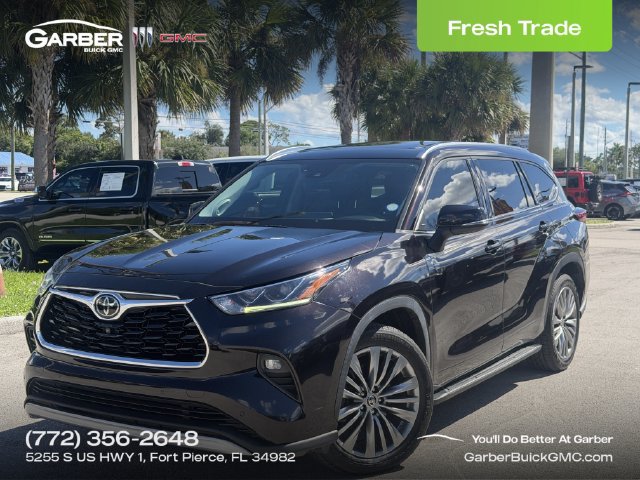 Used 2020 Toyota Highlander Platinum FWD image 1
