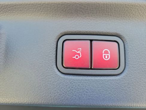 Used 2023 Mercedes-Benz S 580 4MATIC Sedan image 11