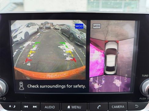 Used 2023 Nissan Sentra SR w/ SR Premium Package image 21