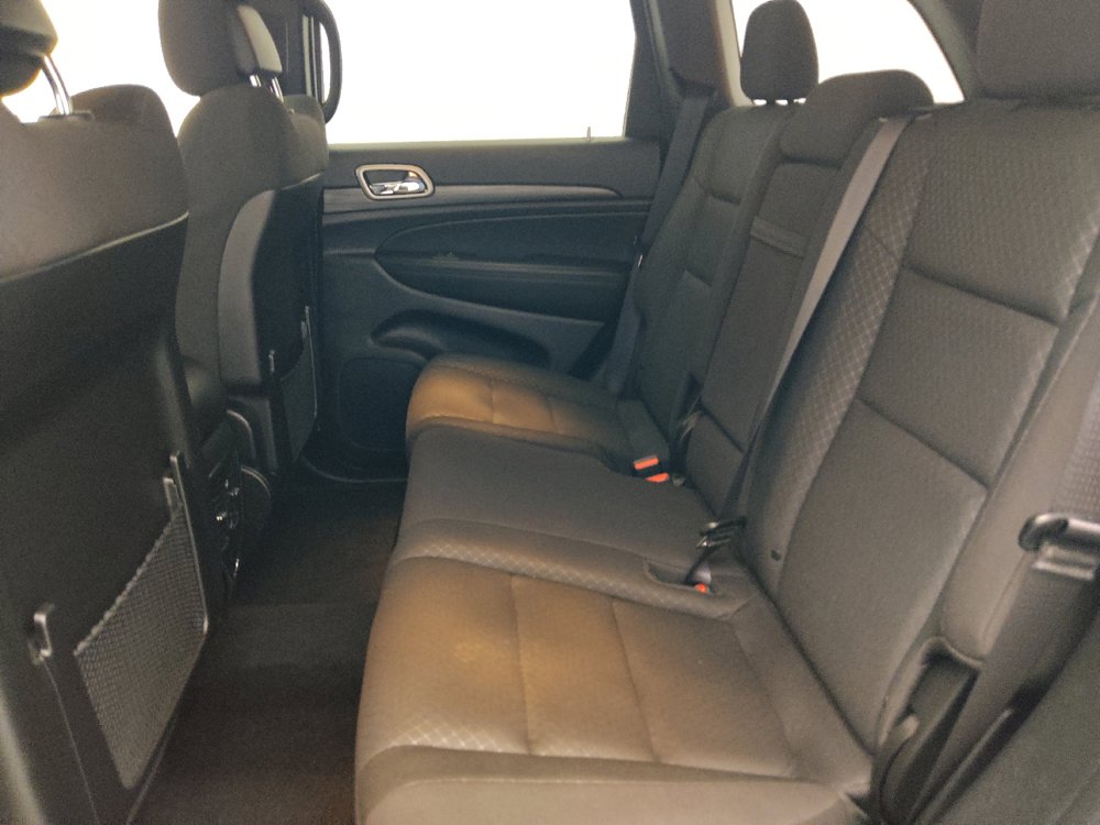 Used 2022 Jeep Grand Cherokee Laredo E AWD/4WD image 18