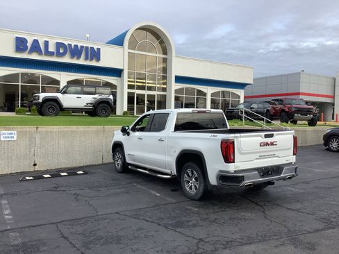 Used 2019 GMC Sierra 1500 SLT w/ X31 Off-Road Package AWD/4WD image 5