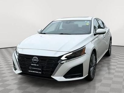 Used 2023 Nissan Altima 2.5 SL