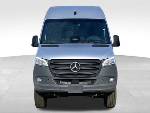 New 2025 Mercedes-Benz Sprinter 2500 image 3