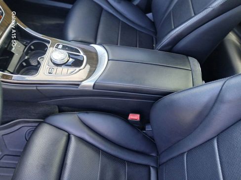 Used 2018 Mercedes-Benz C 300 Sedan w/ Premium Package image 8