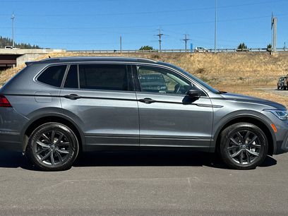 Used 2024 Volkswagen Tiguan SE