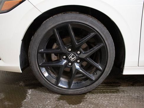 Used 2023 Honda Civic Sport image 9