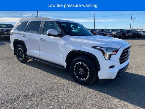Used 2025 Toyota Sequoia TRD Pro AWD/4WD image 8