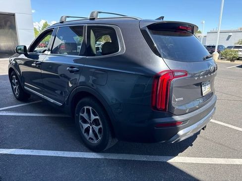 Used 2020 Kia Telluride EX AWD/4WD image 4