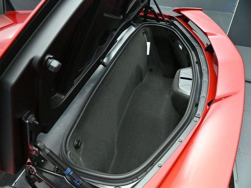 Used 2026 Chevrolet Corvette Stingray Convertible w/ Z51 Performance Package RWD image 32