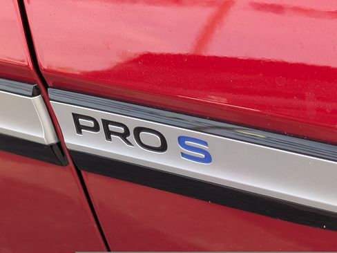 Used 2023 Volkswagen ID.4 Pro S RWD image 9