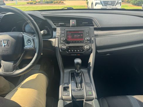 Used 2017 Honda Civic Sport image 24