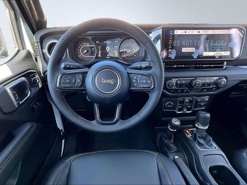 New 2026 Jeep Gladiator Sport image 5