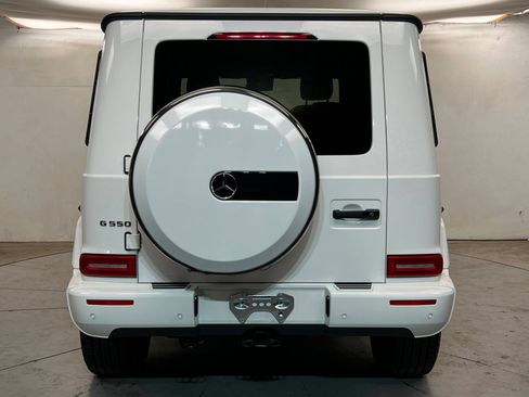 Used 2024 Mercedes-Benz G 550 image 4