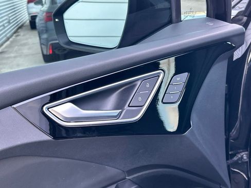 Used 2023 Audi Q4 e-tron Premium Plus w/ Premium Plus image 64