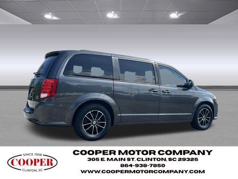Used 2018 Dodge Grand Caravan GT FWD image 5