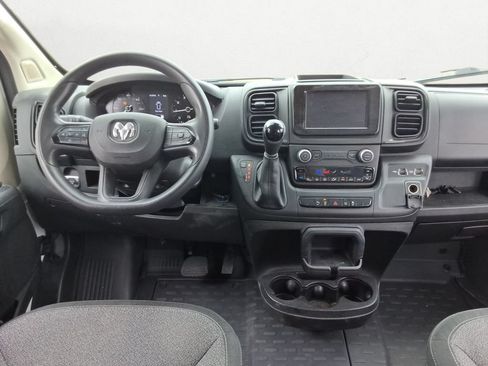 Used 2022 RAM ProMaster 3500 w/ Driver Convenience Group FWD image 9