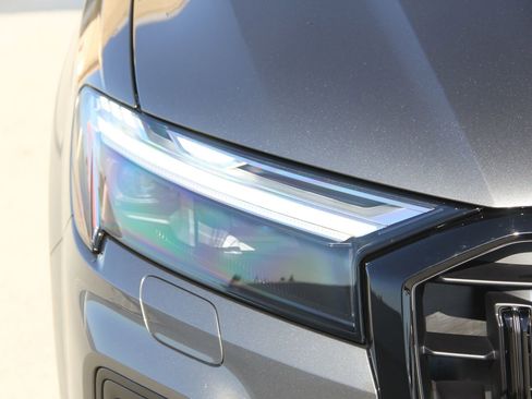 New 2026 Audi Q7 3.0T Premium image 10