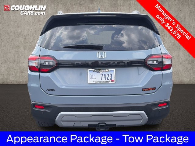 Used 2025 Honda Pilot TrailSport image 7