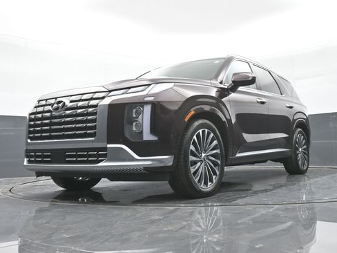 Used 2024 Hyundai Palisade Calligraphy image 43