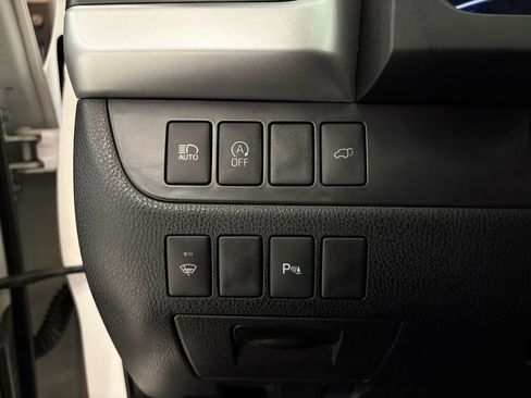 Used 2018 Toyota Highlander Limited w/ Protection Package #3 image 26