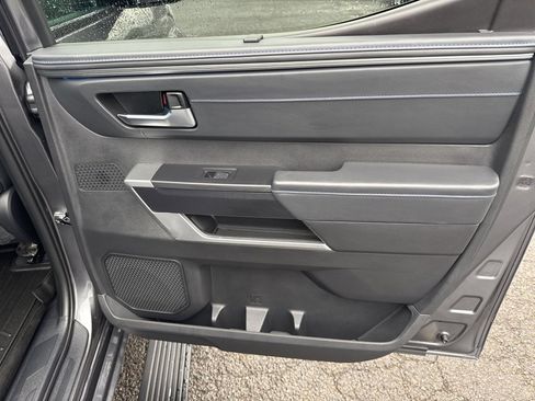 Used 2024 Toyota Tundra Platinum image 28