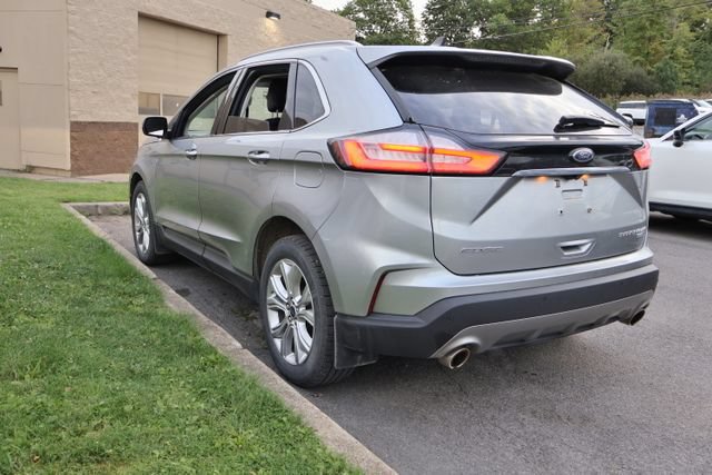 Used 2020 Ford Edge Titanium AWD/4WD image 2