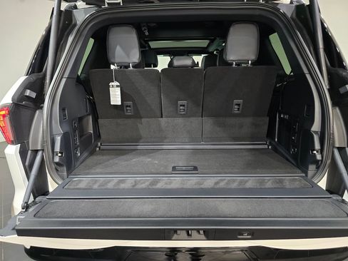 New 2025 Lincoln Navigator Reserve w/ Jet Appearance Package image 47