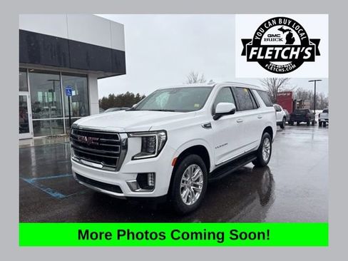 Used 2024 GMC Yukon SLT w/ SLT Luxury Package image 1