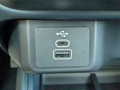 New 2025 Ford Maverick XL image 22