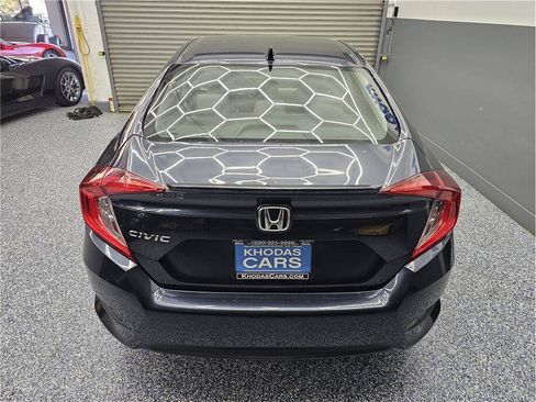 Used 2017 Honda Civic EX-T image 4