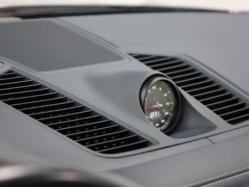 Certified 2023 Porsche Cayenne Coupe image 18