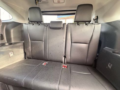 Used 2023 Toyota Highlander XLE AWD/4WD image 26