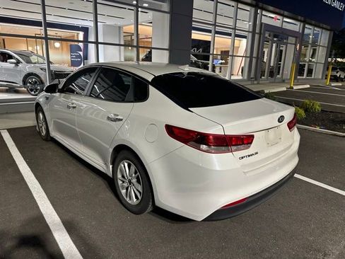 Used 2018 Kia Optima LX FWD image 4