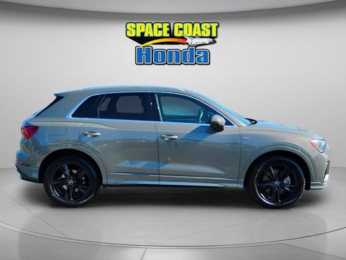 Used 2021 Audi Q3 2.0T Premium image 11