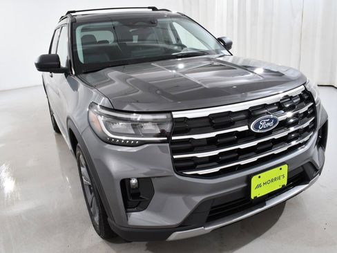 New 2025 Ford Explorer Active w/ Active Comfort Package image 4