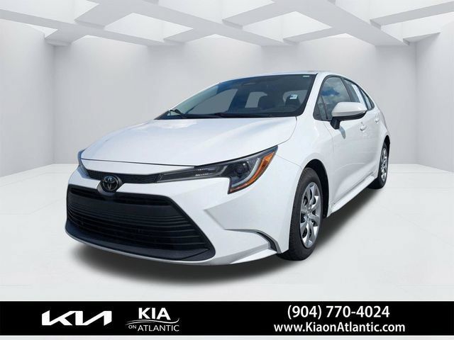 Used 2024 Toyota Corolla LE FWD image 6