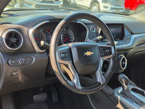 Used 2020 Chevrolet Blazer LT FWD image 11