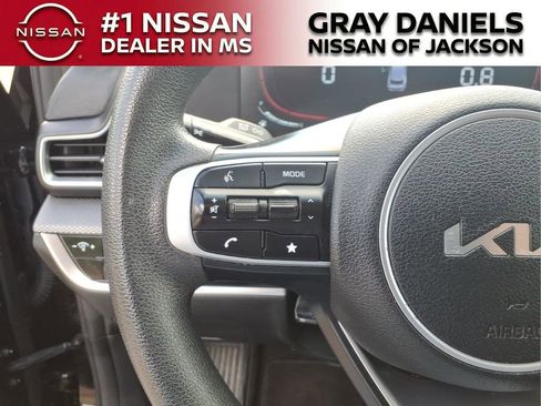 Used 2023 Kia Sportage LX FWD image 13