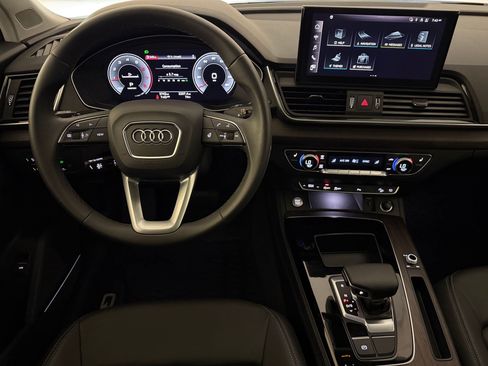 Used 2023 Audi Q5 2.0T Premium Plus w/ Premium Plus Package AWD/4WD image 30