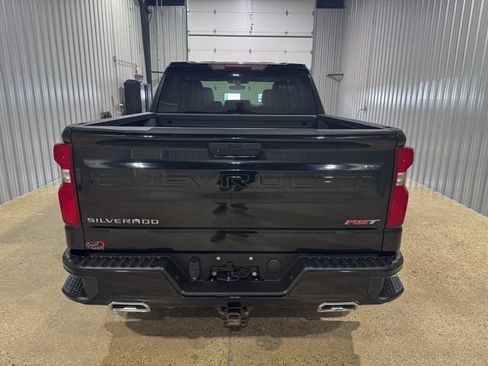 Used 2021 Chevrolet Silverado 1500 RST w/ Z71 Off-Road Package AWD/4WD image 4
