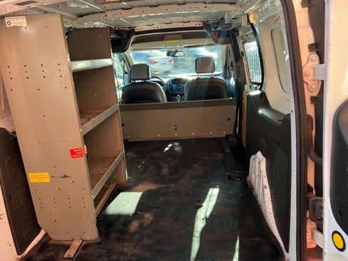 Used 2018 Ford Transit Connect XL image 7