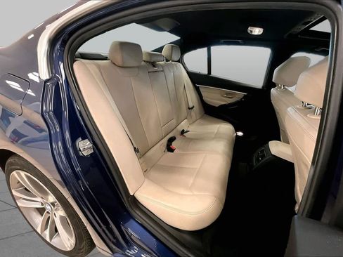 Used 2017 BMW 330i Sedan RWD image 18