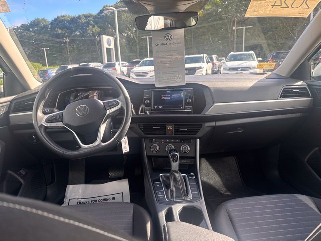 Certified 2024 Volkswagen Jetta S FWD image 17