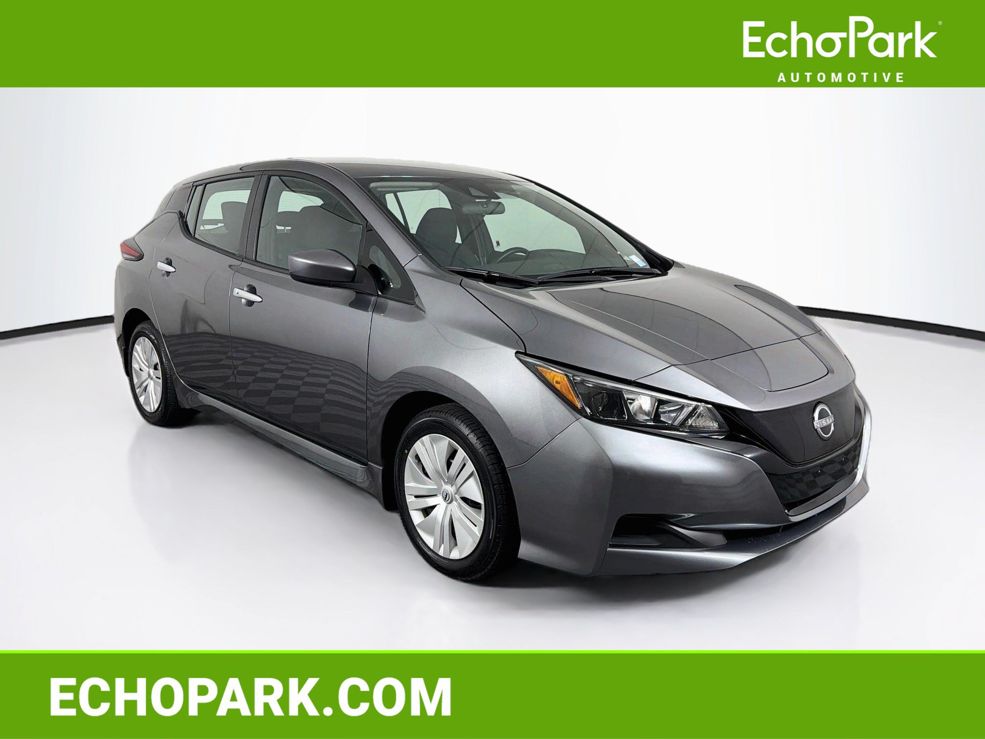 Used 2025 Nissan Leaf S FWD image 1