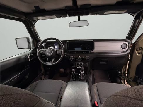 Used 2025 Jeep Wrangler Unlimited Sport AWD/4WD image 14
