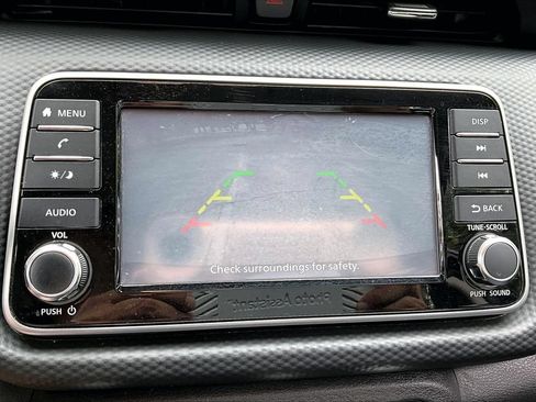 Used 2022 Nissan Kicks S FWD image 13