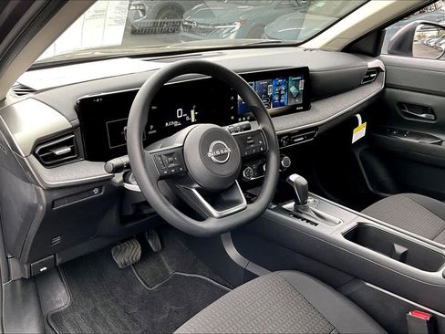 New 2026 Nissan Kicks S image 8