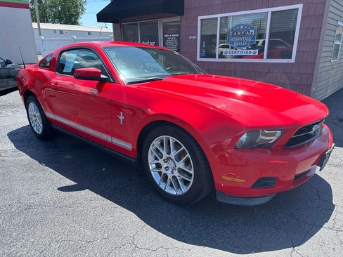 Used 2012 Ford Mustang Premium RWD image 1